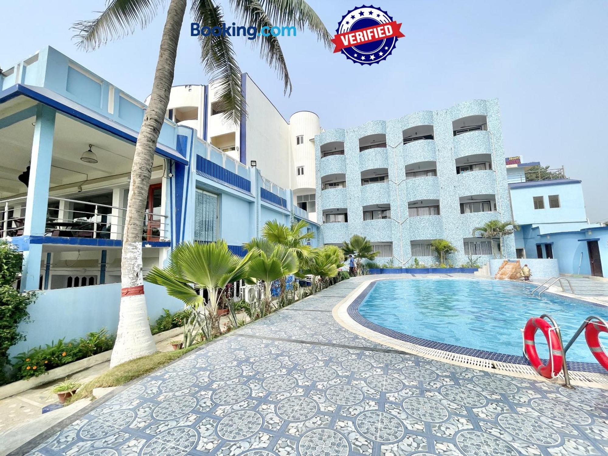 Hotel V-I Near Sea , Puri Private-Park -Gym-Spa Fully-Airconditioned-Hotel Lift-And-Parking-Facilities Breakfast-Included المظهر الخارجي الصورة